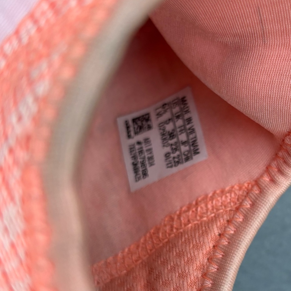 Adidas NMD R1 - Picture 6 of 9